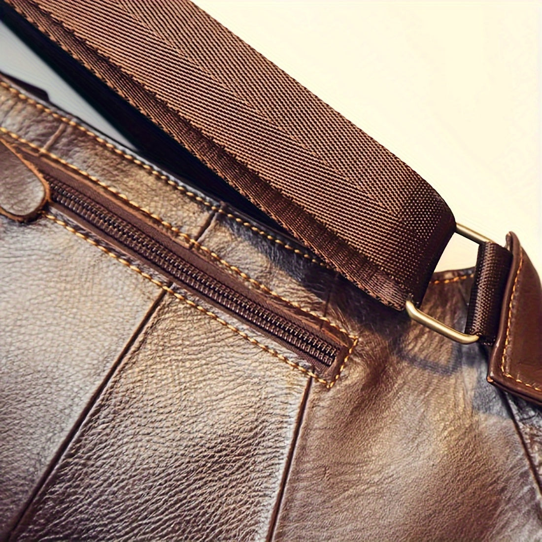 Vintage äkta läder axelväska väskor för män kvinnor ryggsäck axelväska crossbody utomhus resor vandring camping taktisk bröstväska dagsryggsäck