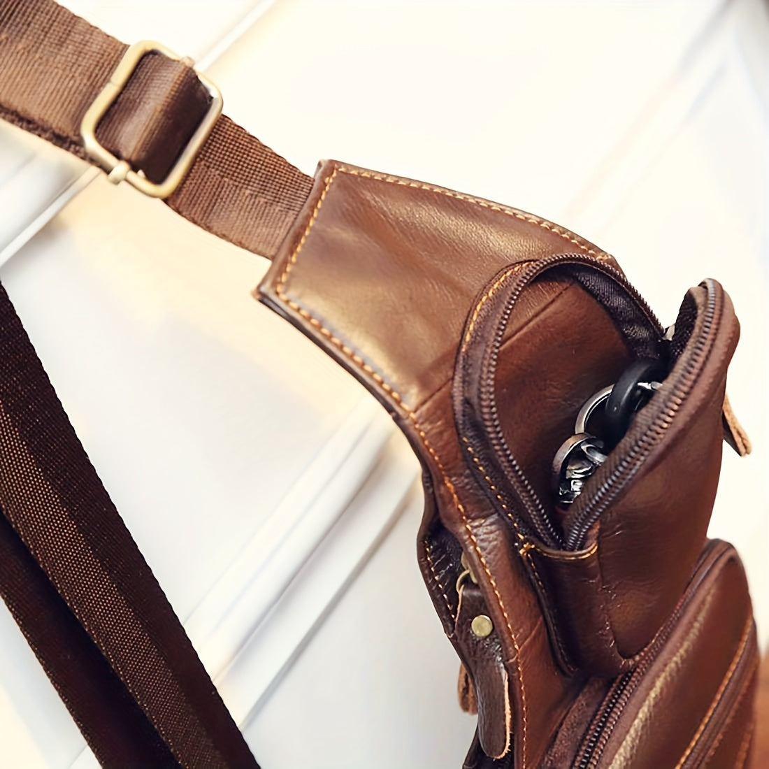 Vintage äkta läder axelväska väskor för män kvinnor ryggsäck axelväska crossbody utomhus resor vandring camping taktisk bröstväska dagsryggsäck